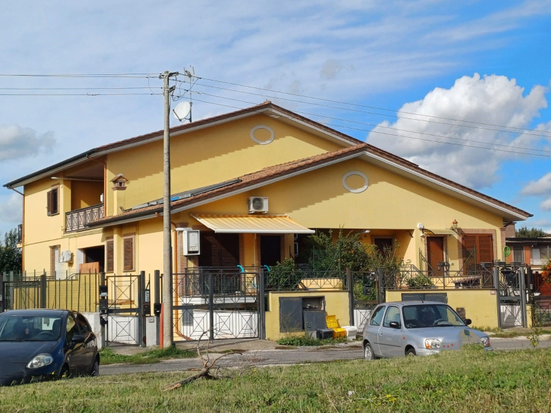 Tipologia Immobile: appartamento Provincia: roma Comune: roma Località: colle del sole Indirizzo: Via Calasetta