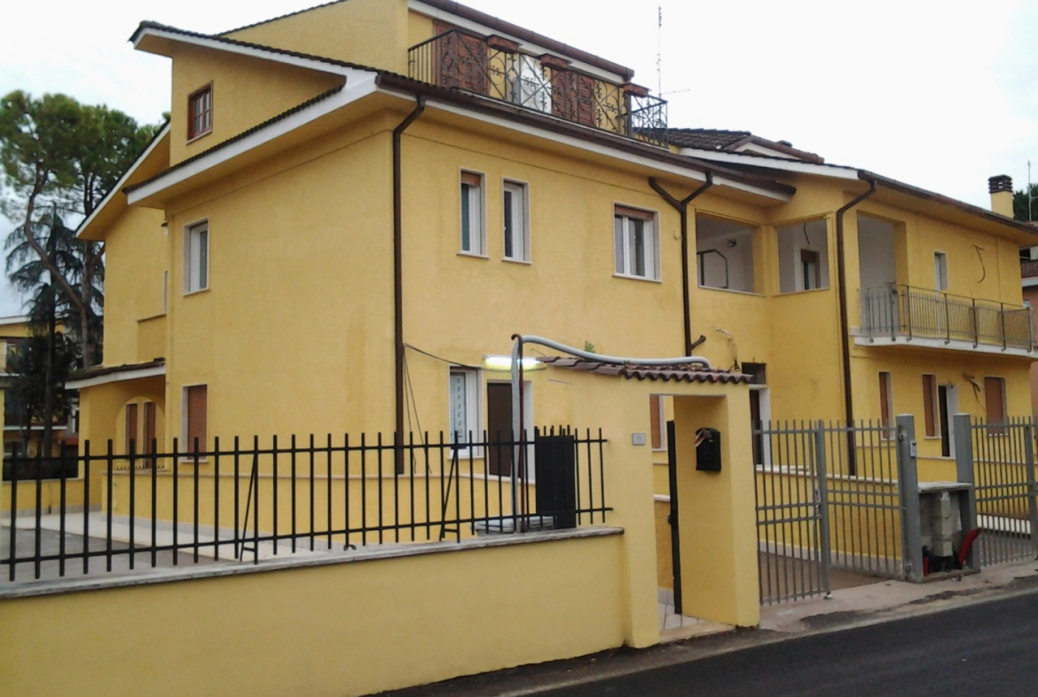 Tipologia Immobile: appartamento Provincia: roma Comune: guidonia montecelio Località: villanova Indirizzo: Via Giuseppe Garibaldi