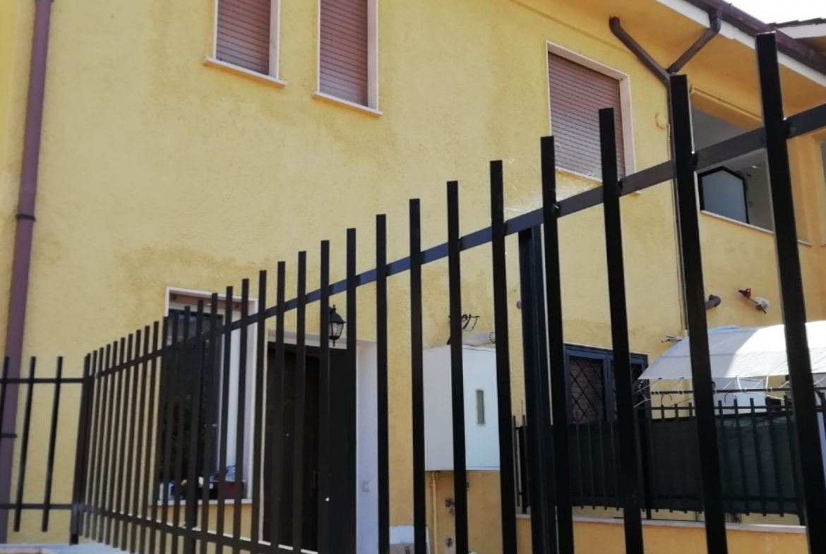 Tipologia Immobile: appartamento Provincia: roma Comune: guidonia montecelio Località: villanova Indirizzo: Via Giuseppe Garibaldi