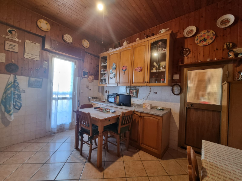 Tipologia Immobile: appartamento Provincia: roma Comune: pomezia Località: torvaianica centro Indirizzo: Via Rumenia