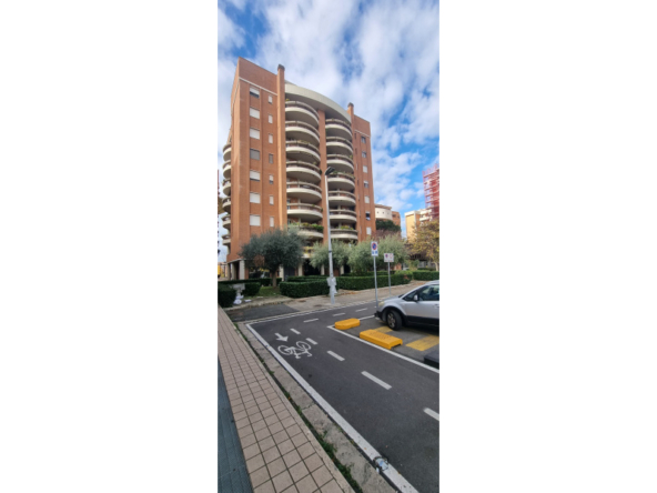 Tipologia Immobile: appartamento Provincia: roma Comune: pomezia Località:  Indirizzo: Piazza San Benedetto da Norcia