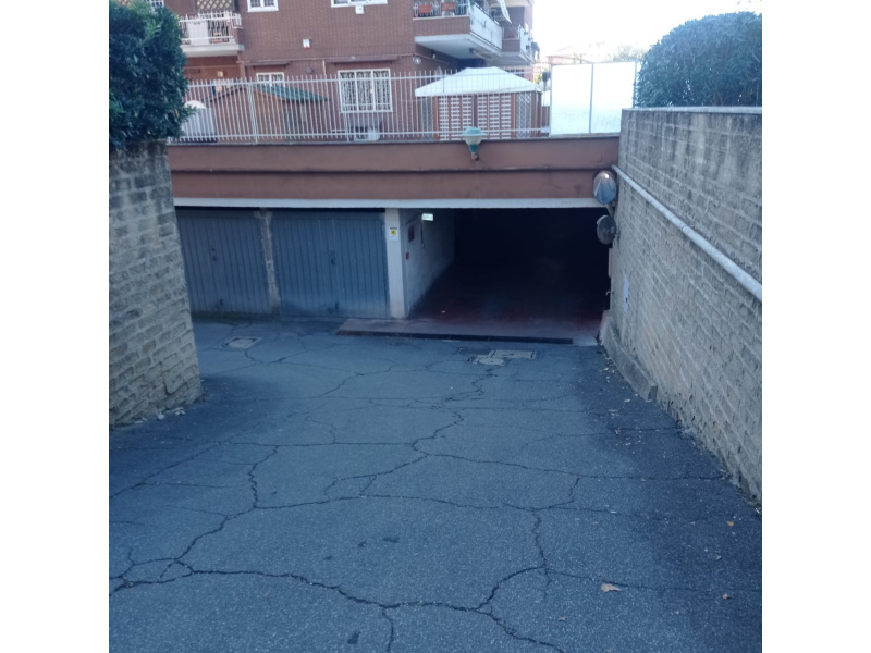 Tipologia Immobile: box Provincia: roma Comune: roma Località: pisana Indirizzo: Via dei Brusati