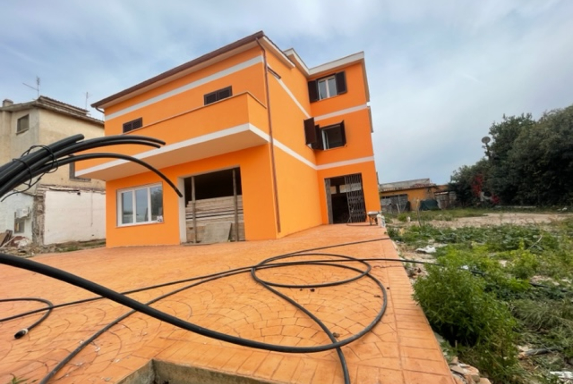 Tipologia Immobile: appartamento Provincia: roma Comune: ardea Località: tor san lorenzo Indirizzo: Via Legnano