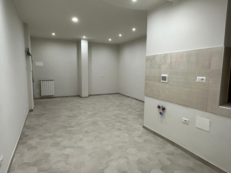 Tipologia Immobile: appartamento Provincia: roma Comune: frascati Località: centro Indirizzo: Via Ottaviani