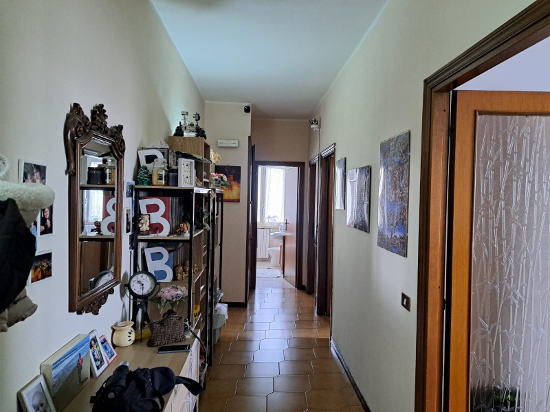 Tipologia Immobile: appartamento Provincia: roma Comune: genzano di roma Località:  Indirizzo: Via dei Mille
