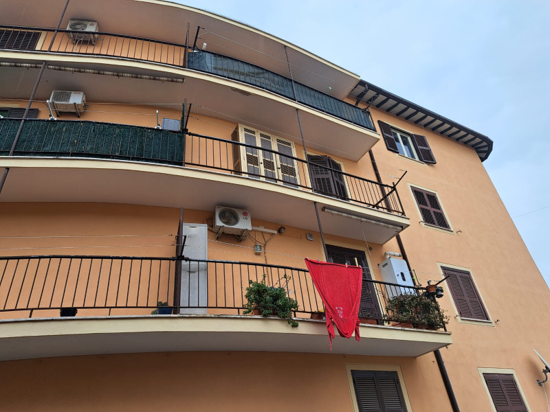 Tipologia Immobile: appartamento Provincia: roma Comune: genzano di roma Località:  Indirizzo: Via dei Mille