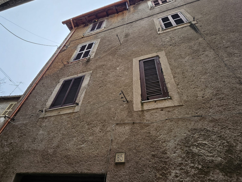Tipologia Immobile: appartamento Provincia: roma Comune: segni Località:  Indirizzo: Via Umberto I