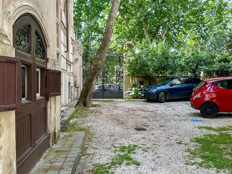 Tipologia Immobile: appartamento uso ufficio Provincia: roma Comune: roma Località: campitelli - centro storico Indirizzo: Via del Tempio