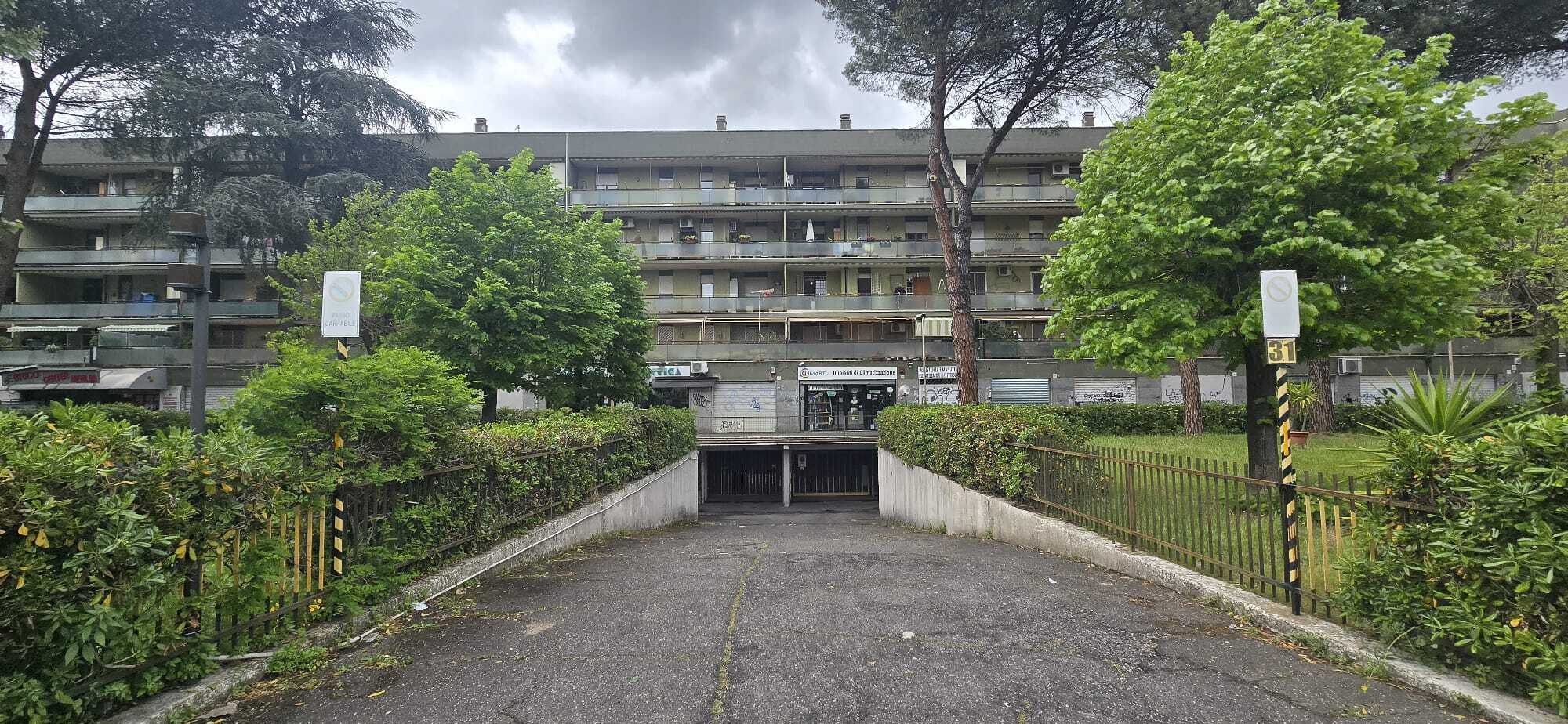 Tipologia Immobile: locale commerciale / negozio Provincia: roma Comune: roma Località: torre gaia - torrenova Indirizzo: Via Francesco Merlini