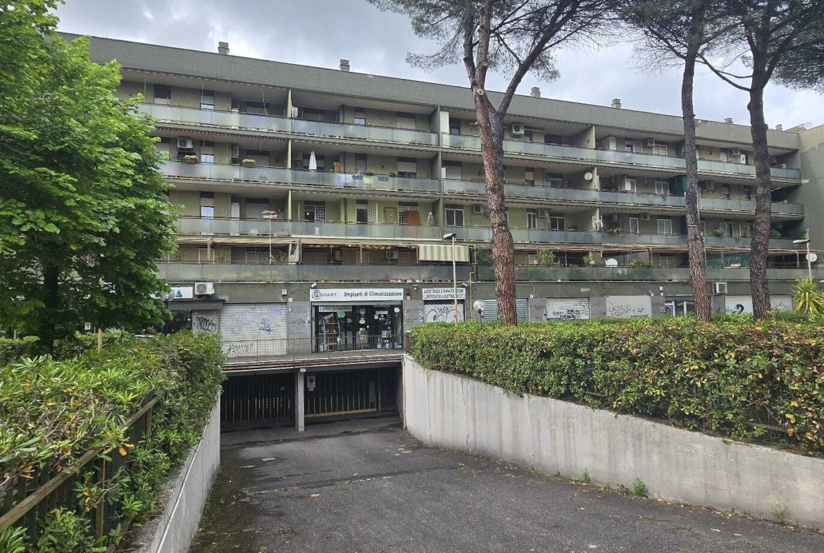Tipologia Immobile: locale commerciale / negozio Provincia: roma Comune: roma Località: torre gaia - torrenova Indirizzo: Via Francesco Merlini