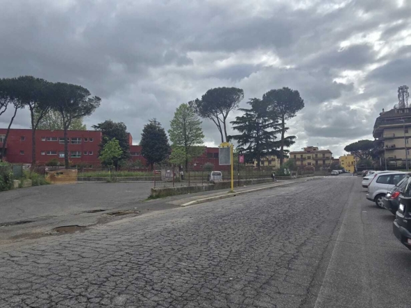 Tipologia Immobile: locale commerciale / negozio Provincia: roma Comune: roma Località: torre gaia - torrenova Indirizzo: Via Francesco Merlini