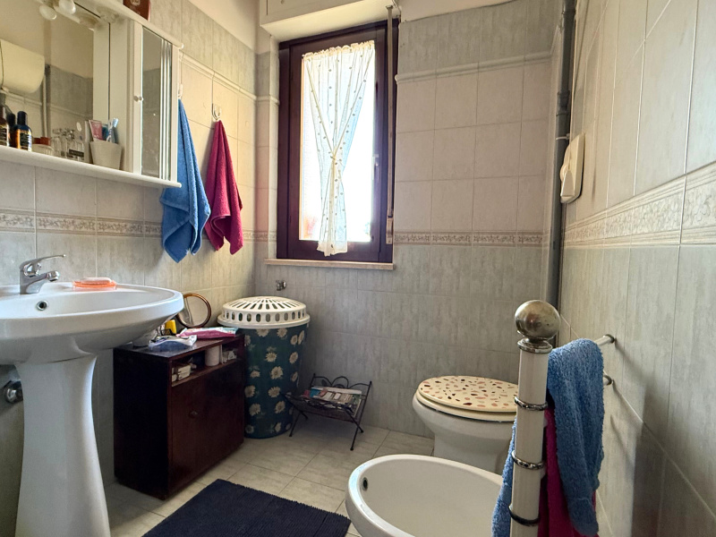 Tipologia Immobile: appartamento Provincia: roma Comune: ardea Località: marina di ardea Indirizzo: Via Sardegna