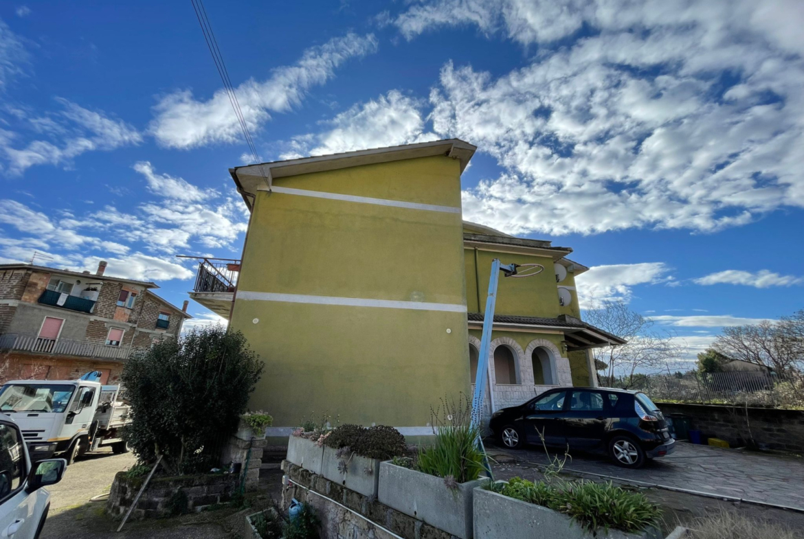 Tipologia Immobile: appartamento Provincia: viterbo Comune: monterosi Località:  Indirizzo: Via Strada Nuova