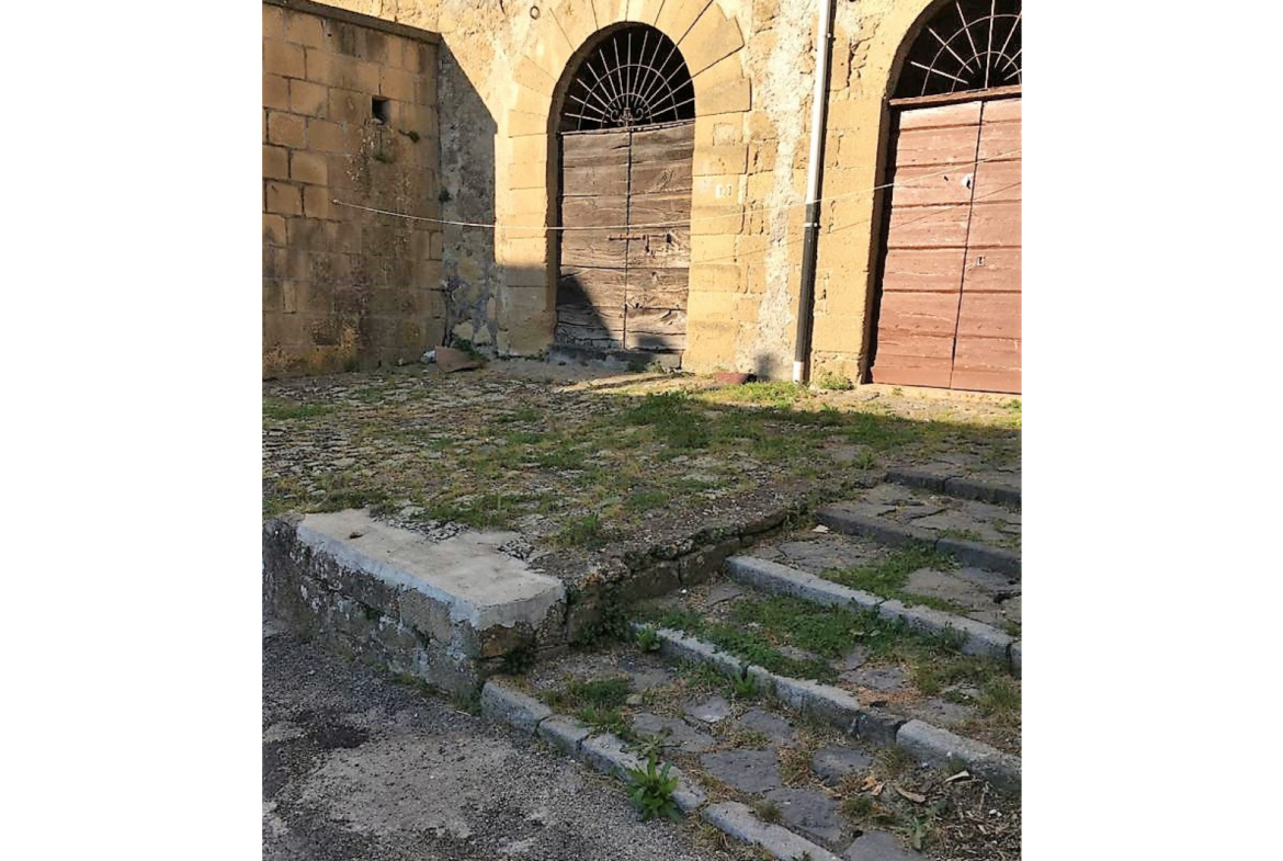 Tipologia Immobile: appartamento Provincia: viterbo Comune: onano Località:  Indirizzo: Via Camillo Benso di Cavour