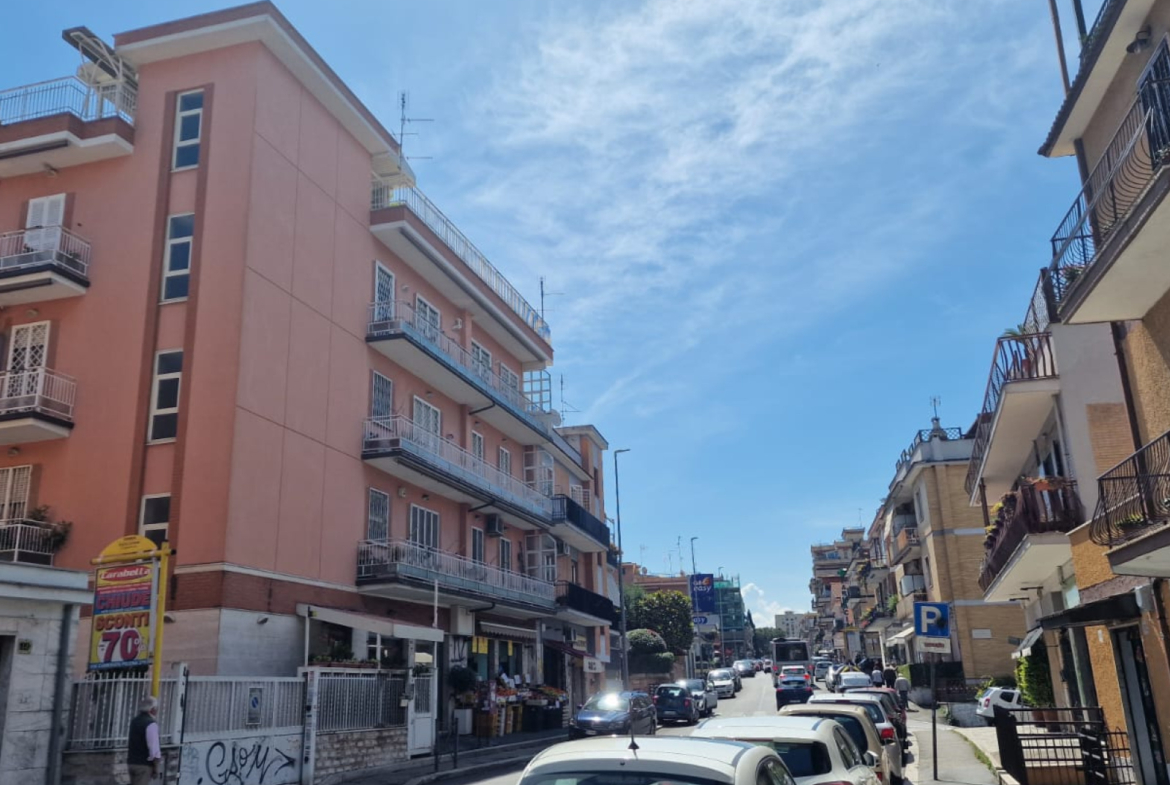 Tipologia Immobile: appartamento Provincia: roma Comune: roma Località: nuovo salario Indirizzo: Via Radicofani