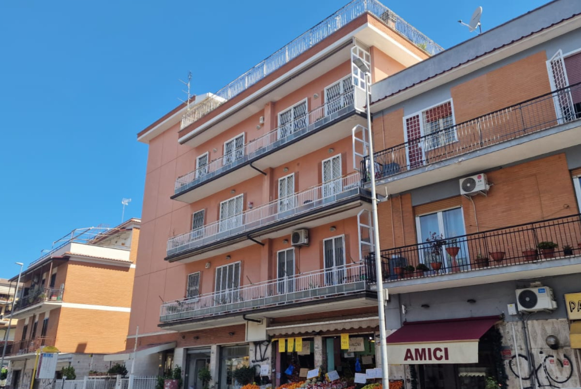 Tipologia Immobile: appartamento Provincia: roma Comune: roma Località: nuovo salario Indirizzo: Via Radicofani