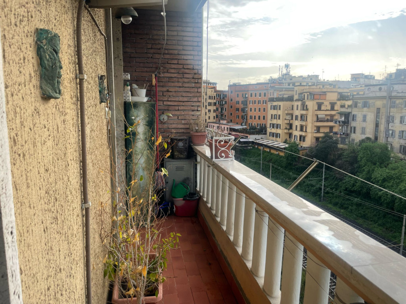 Tipologia Immobile: appartamento Provincia: roma Comune: roma Località: appio latino Indirizzo: Via Ivrea