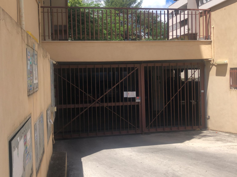 Tipologia Immobile: appartamento Provincia: roma Comune: roma Località:  Indirizzo: Via Sorelle Tetrazzini