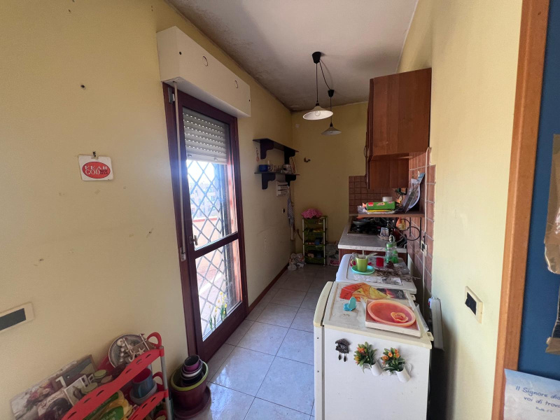 Tipologia Immobile: appartamento Provincia: roma Comune: roma Località: acilia Indirizzo: Via del Poggio di Acilia
