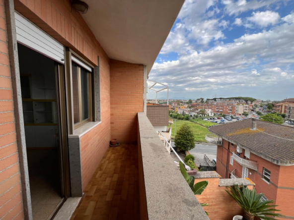 Tipologia Immobile: appartamento Provincia: roma Comune: roma Località: selva candida Indirizzo: Via Mombaruzzo