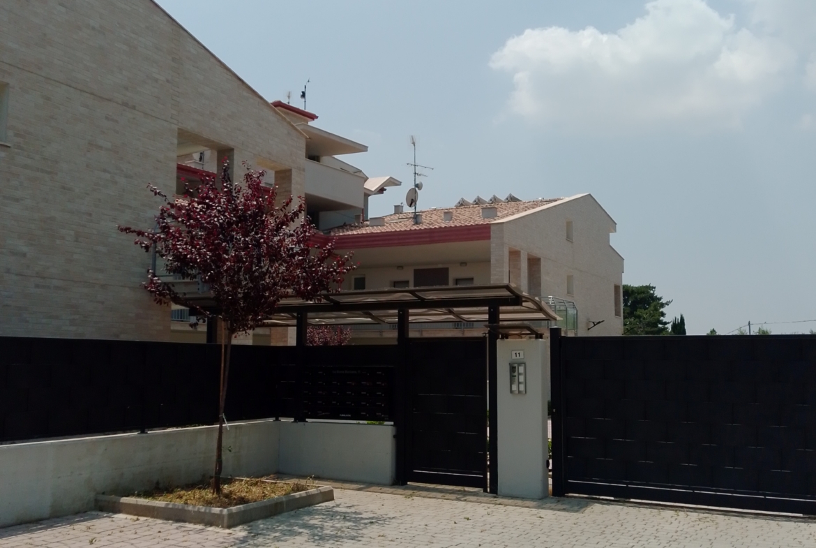 Tipologia Immobile: appartamento Provincia: roma Comune: velletri Località:  Indirizzo: Via Monte Moricone