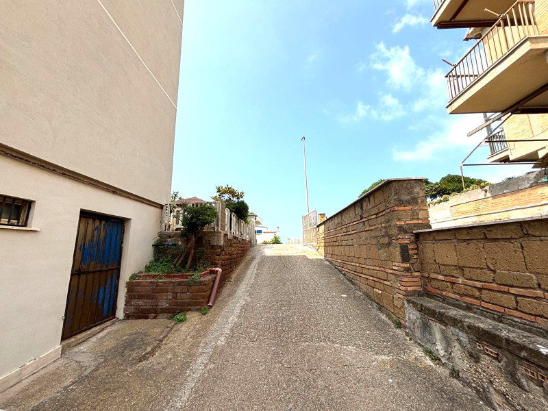 Tipologia Immobile: appartamento Provincia: roma Comune: ardea Località: marina di ardea Indirizzo: Lungomare degli Ardeatini