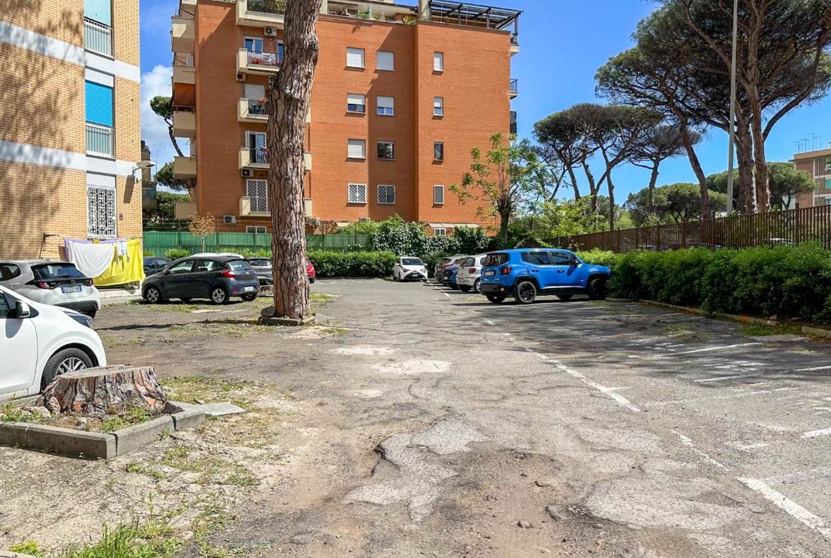 Tipologia Immobile: appartamento Provincia: roma Comune: roma Località: ostia levante Indirizzo: Via Ferdinando Acton