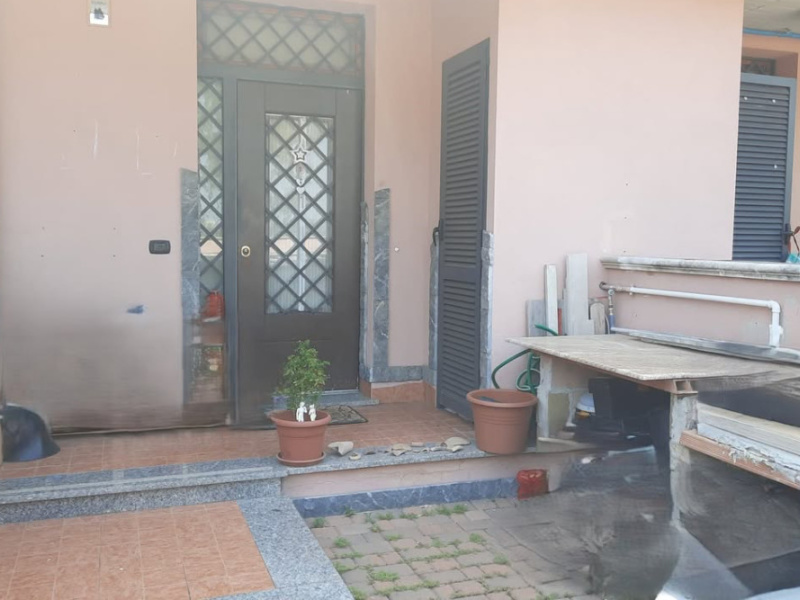Tipologia Immobile: appartamento Provincia: roma Comune: roma Località: tor vergata Indirizzo: Via di Carcaricola