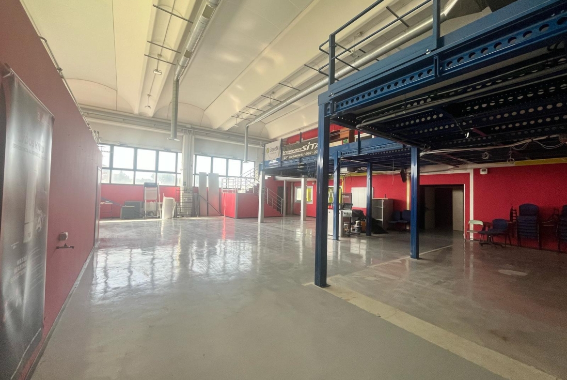 Tipologia Immobile: appartamento uso ufficio Provincia: roma Comune: roma Località: case rosse - sette camini Indirizzo: Via Giacomo Peroni