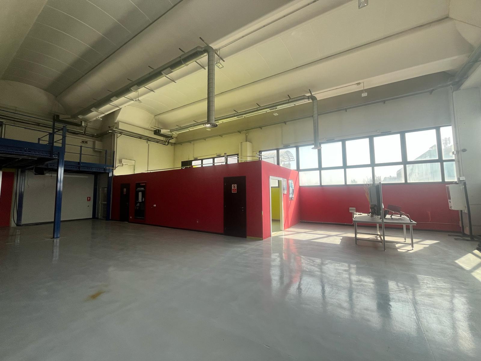 Tipologia Immobile: appartamento uso ufficio Provincia: roma Comune: roma Località: case rosse - sette camini Indirizzo: Via Giacomo Peroni