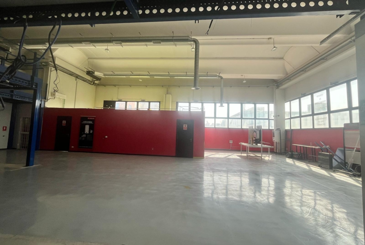 Tipologia Immobile: appartamento uso ufficio Provincia: roma Comune: roma Località: case rosse - sette camini Indirizzo: Via Giacomo Peroni