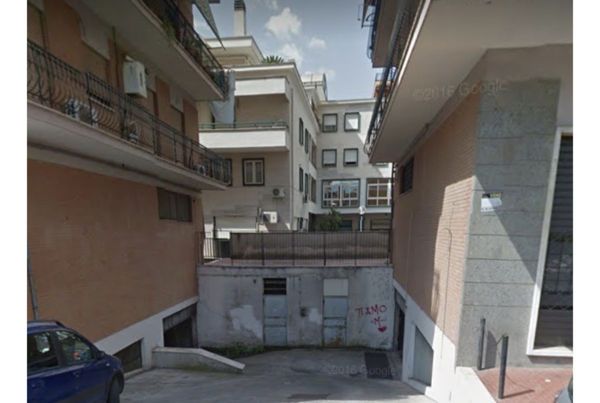 Tipologia Immobile: garage / autorimessa Provincia: roma Comune: guidonia montecelio Località: guidonia Indirizzo: Via Antonio Locatelli
