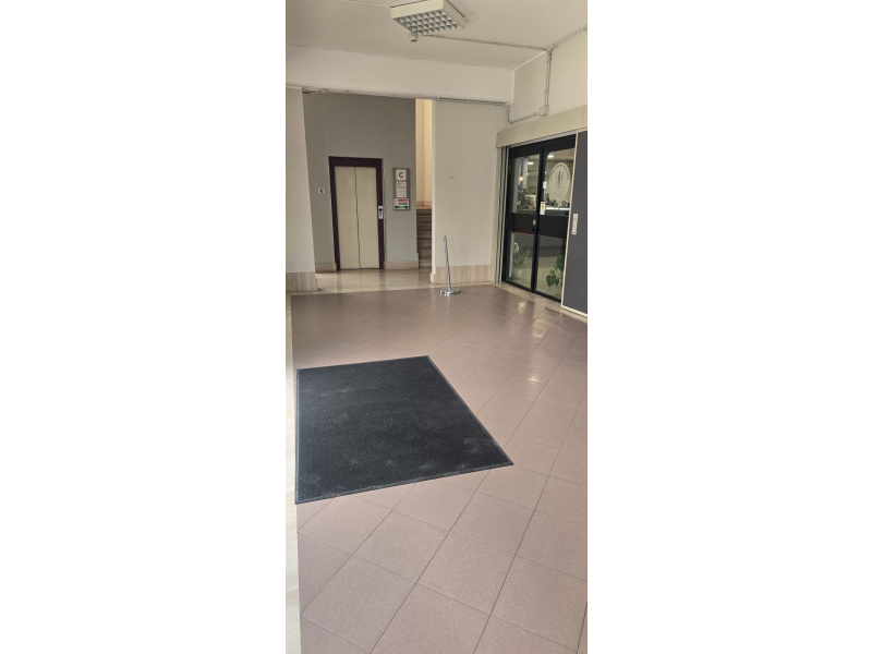 Tipologia Immobile: palazzo uso ufficio Provincia: roma Comune: roma Località:  Indirizzo: Via Olindo Guerrini