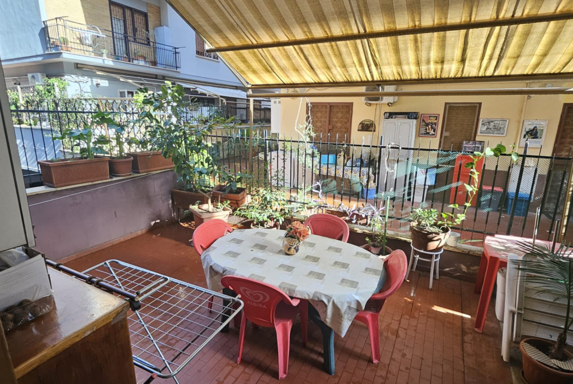 Tipologia Immobile: appartamento Provincia: roma Comune: roma Località: centocelle Indirizzo: Via delle Betulle