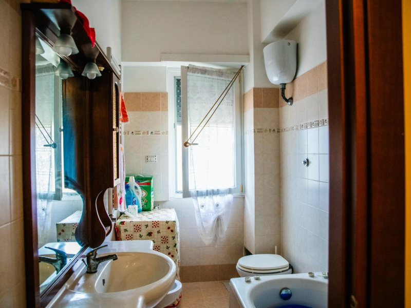 Tipologia Immobile: appartamento Provincia: roma Comune: pomezia Località:  Indirizzo: Via Germania