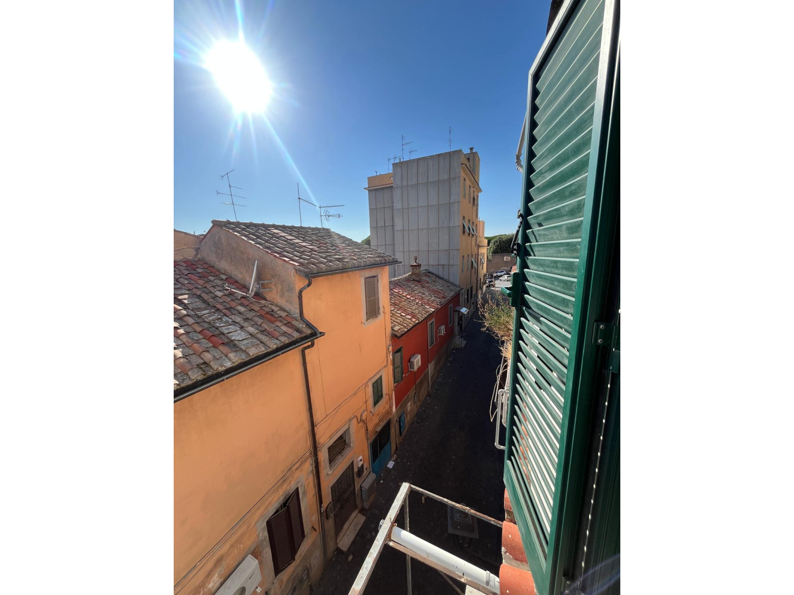 Tipologia Immobile: appartamento Provincia: roma Comune: albano laziale Località: centro urbano Indirizzo: Via Piano delle Grazie