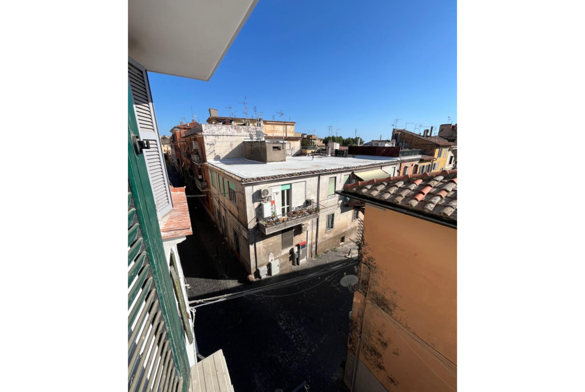 Tipologia Immobile: appartamento Provincia: roma Comune: albano laziale Località: centro urbano Indirizzo: Via Piano delle Grazie