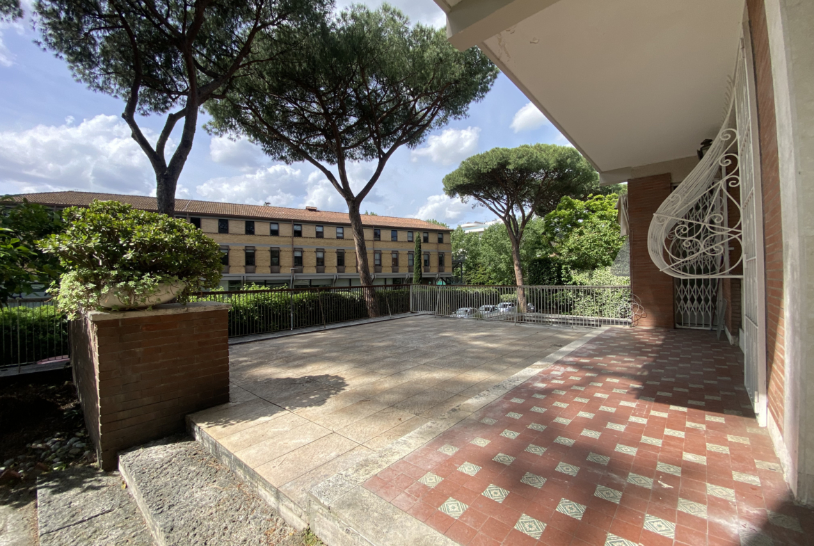 Tipologia Immobile: appartamento Provincia: roma Comune: roma Località: mostacciano Indirizzo: Via della Sierra Nevada