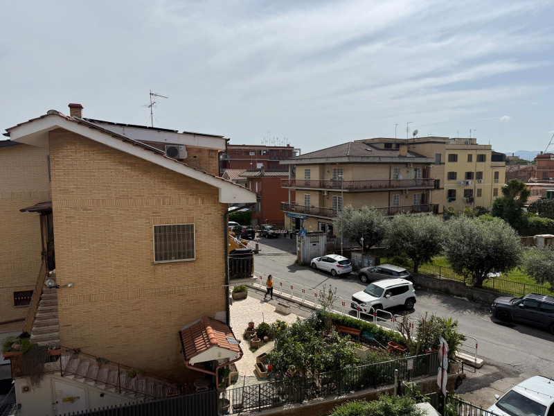 Tipologia Immobile: appartamento Provincia: roma Comune: roma Località: la rustica Indirizzo: Via della Rustica