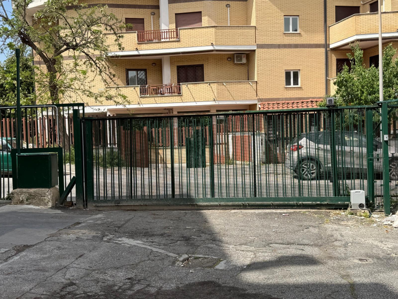 Tipologia Immobile: appartamento Provincia: roma Comune: roma Località: la rustica Indirizzo: Via della Rustica