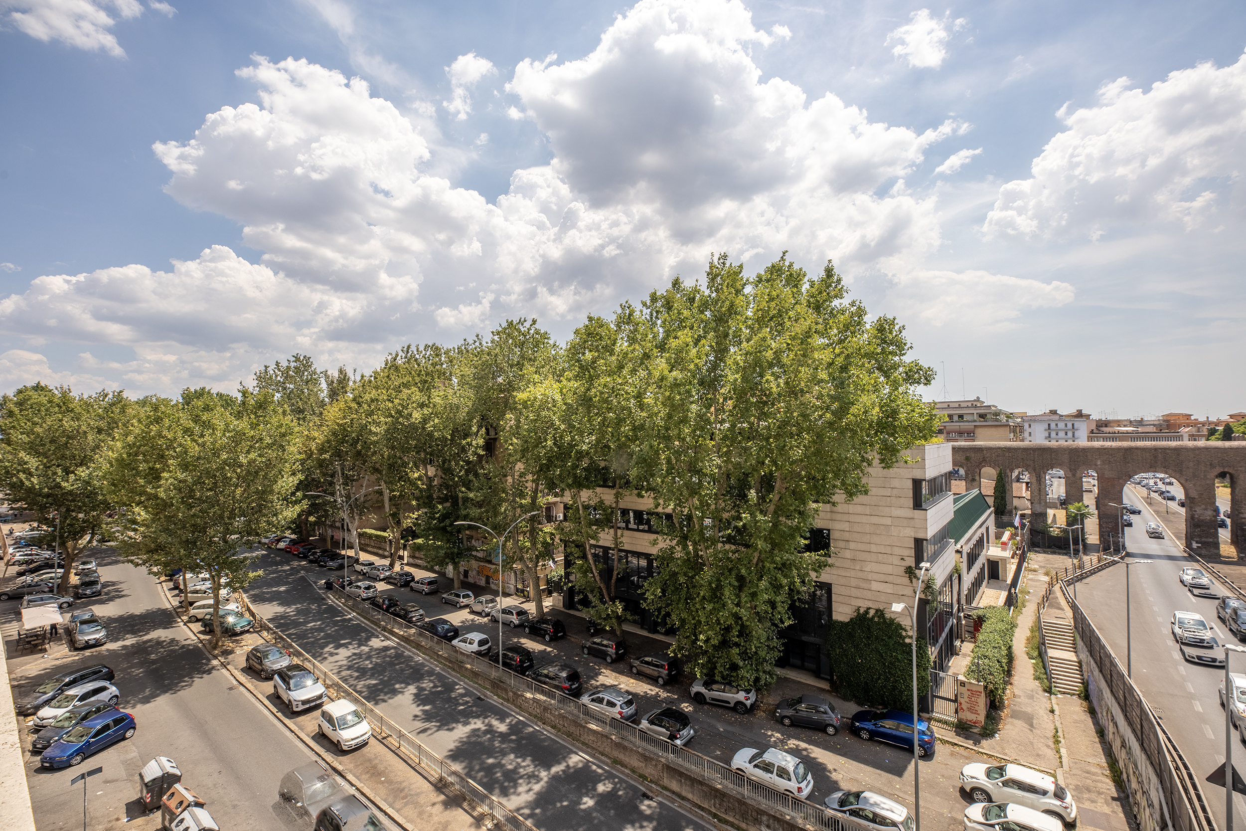 Tipologia Immobile: appartamento Provincia: roma Comune: roma Località: tuscolano appio claudio Indirizzo: Via degli Orti Variani