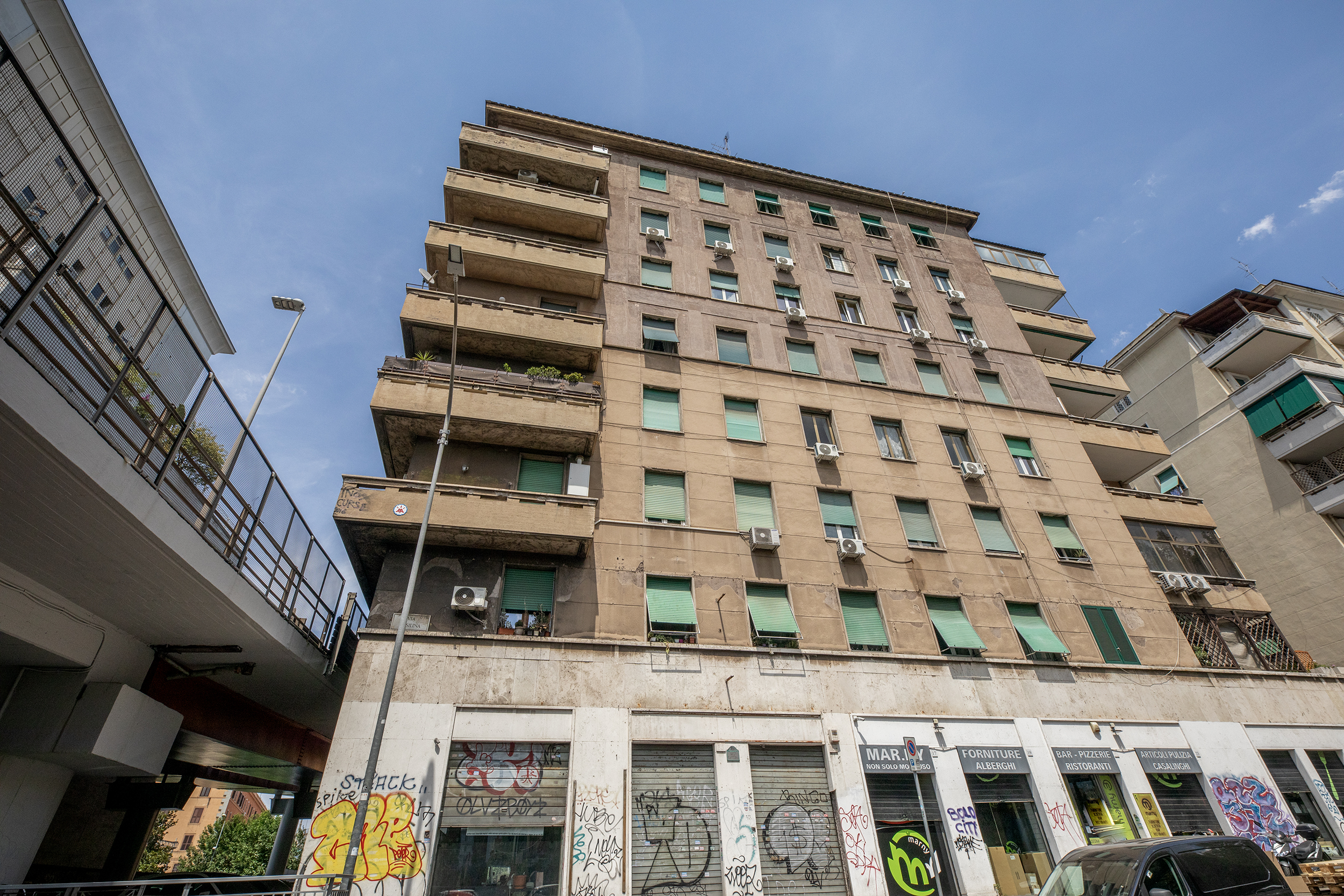 Tipologia Immobile: appartamento Provincia: roma Comune: roma Località: tuscolano appio claudio Indirizzo: Via degli Orti Variani