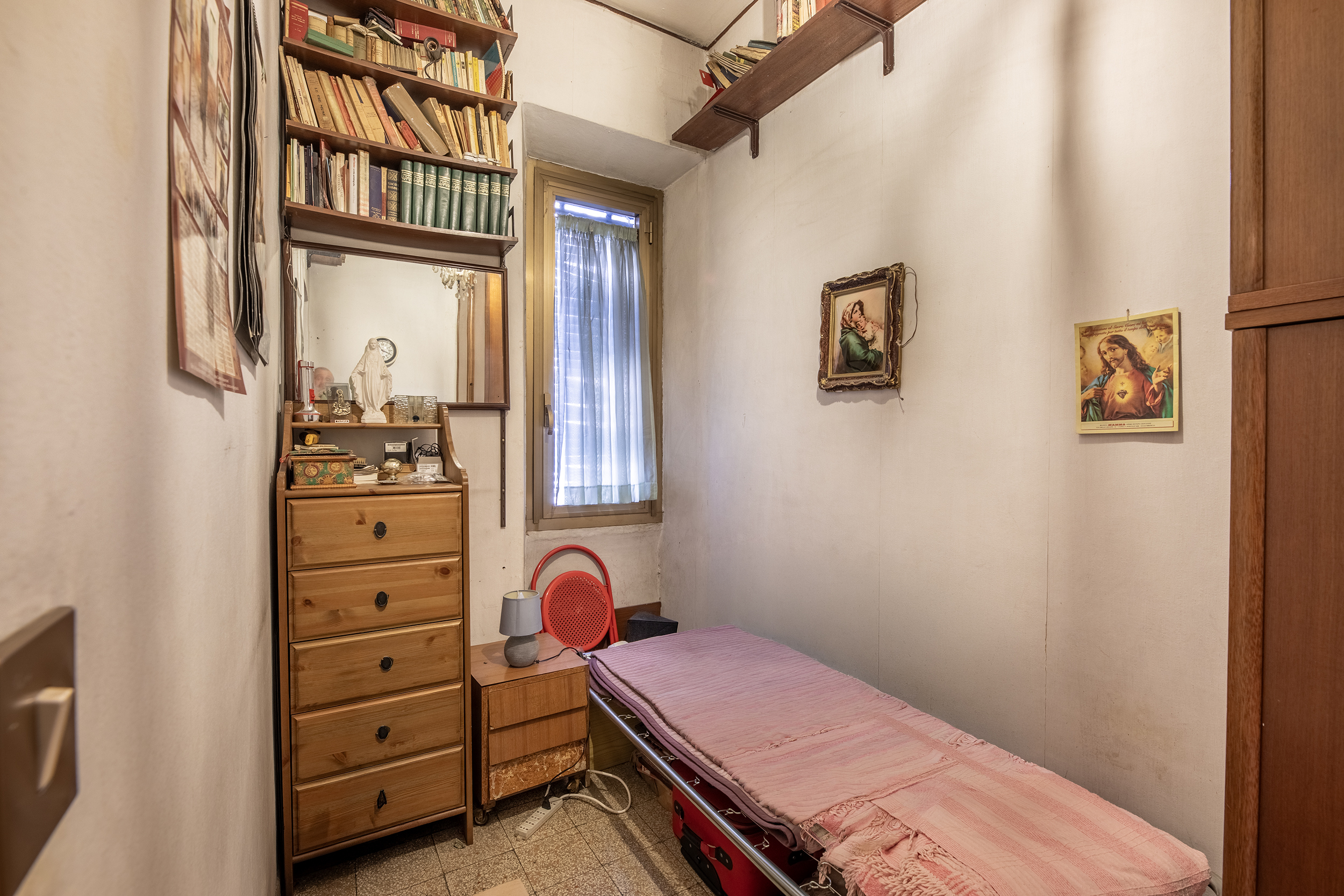 Tipologia Immobile: appartamento Provincia: roma Comune: roma Località: tuscolano appio claudio Indirizzo: Via degli Orti Variani