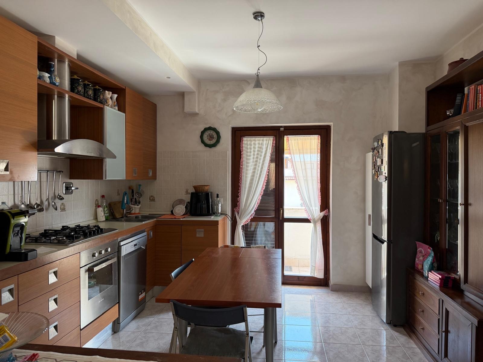 Tipologia Immobile: appartamento Provincia: roma Comune: fonte nuova Località: santa lucia Indirizzo: Via Campania