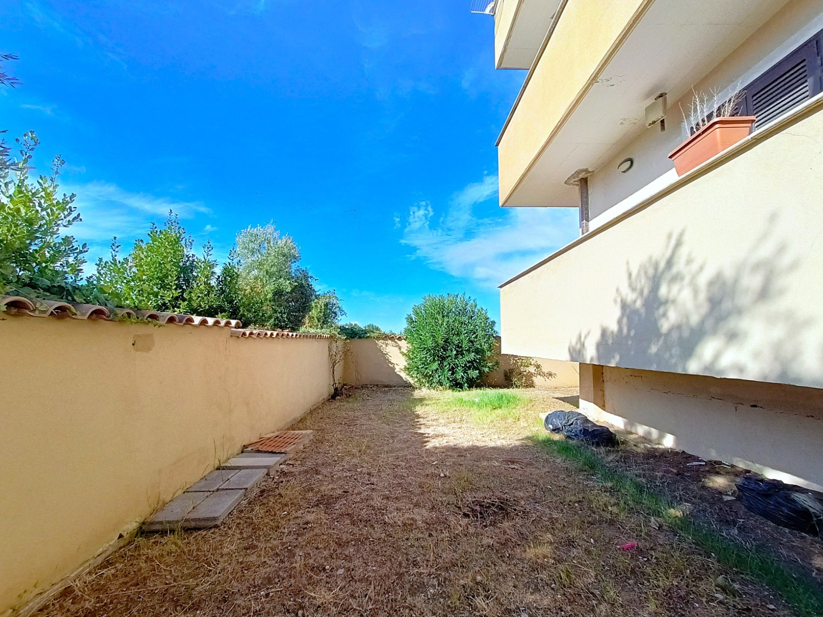 Tipologia Immobile: appartamento Provincia: roma Comune: ardea Località: tor san lorenzo Indirizzo: Via del Pettirosso