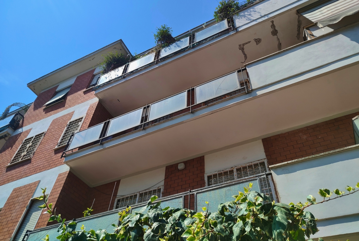 Tipologia Immobile: appartamento Provincia: roma Comune: pomezia Località: centro urbano Indirizzo: Via Zara