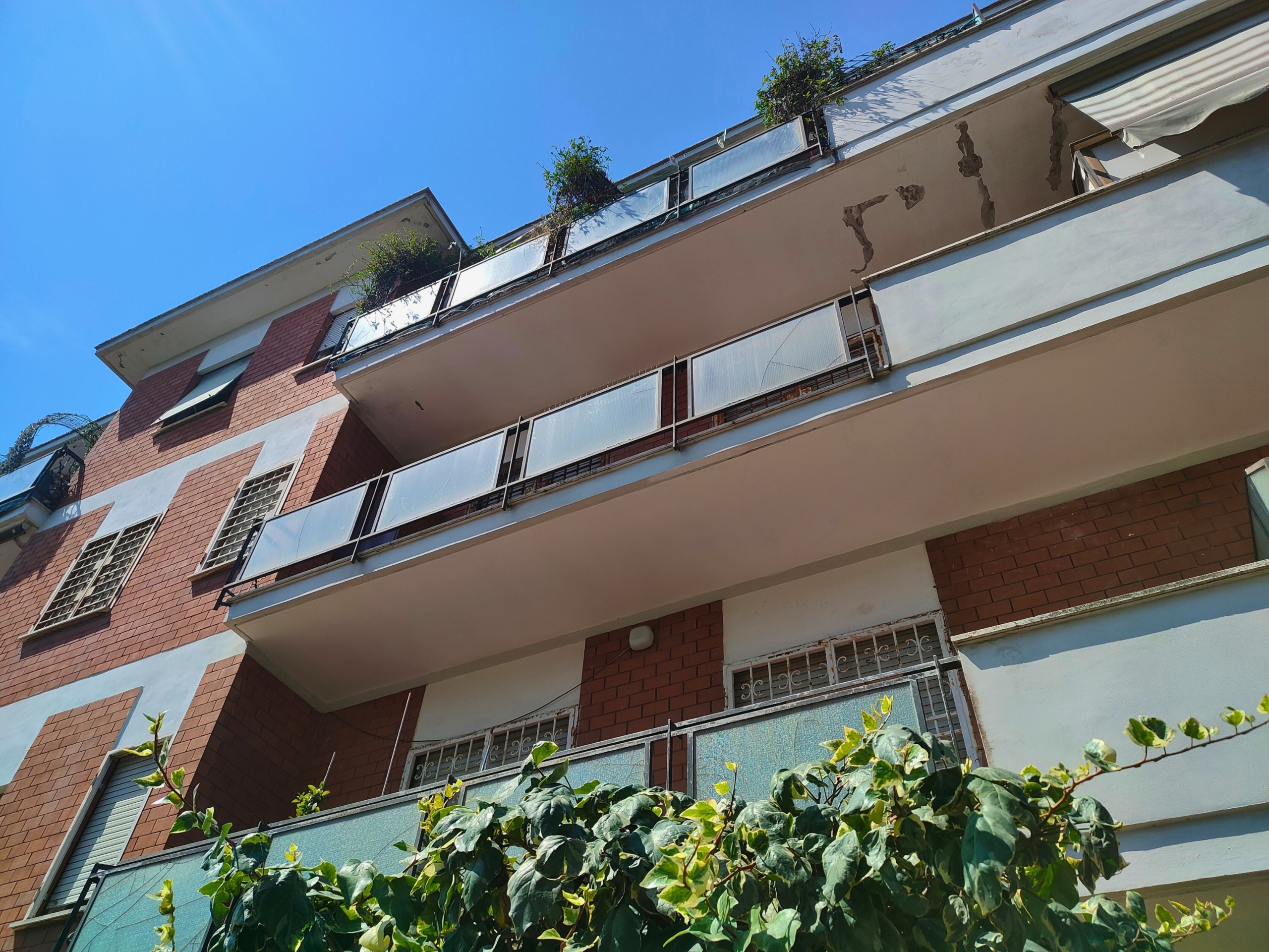 Tipologia Immobile: appartamento Provincia: roma Comune: pomezia Località: centro urbano Indirizzo: Via Zara