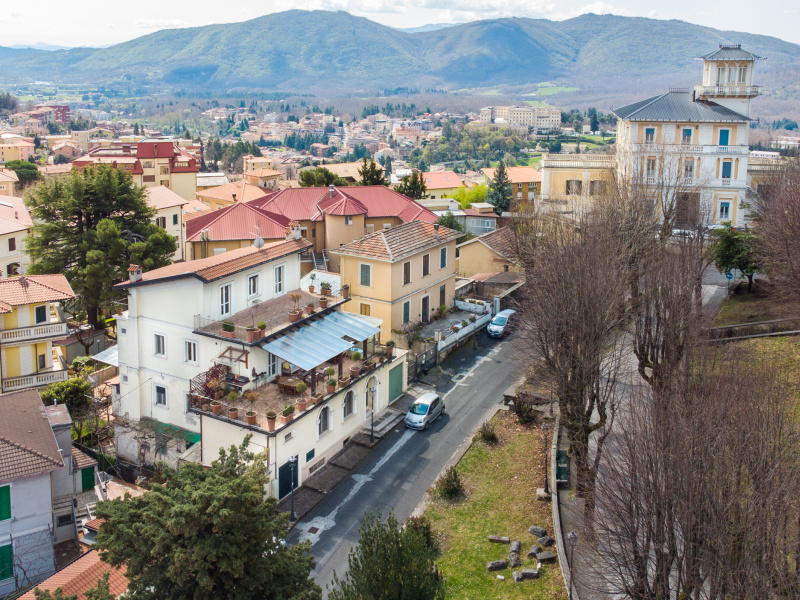 Tipologia Immobile: palazzo/terratetto Provincia: frosinone Comune: fiuggi Località:  Indirizzo: Via Vecchia Fiuggi